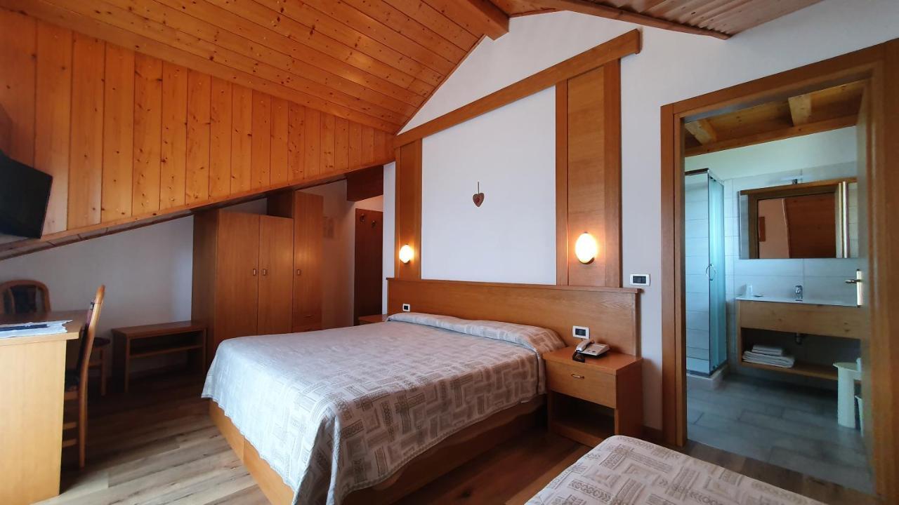 Hotel La Montanina Malosco Esterno foto