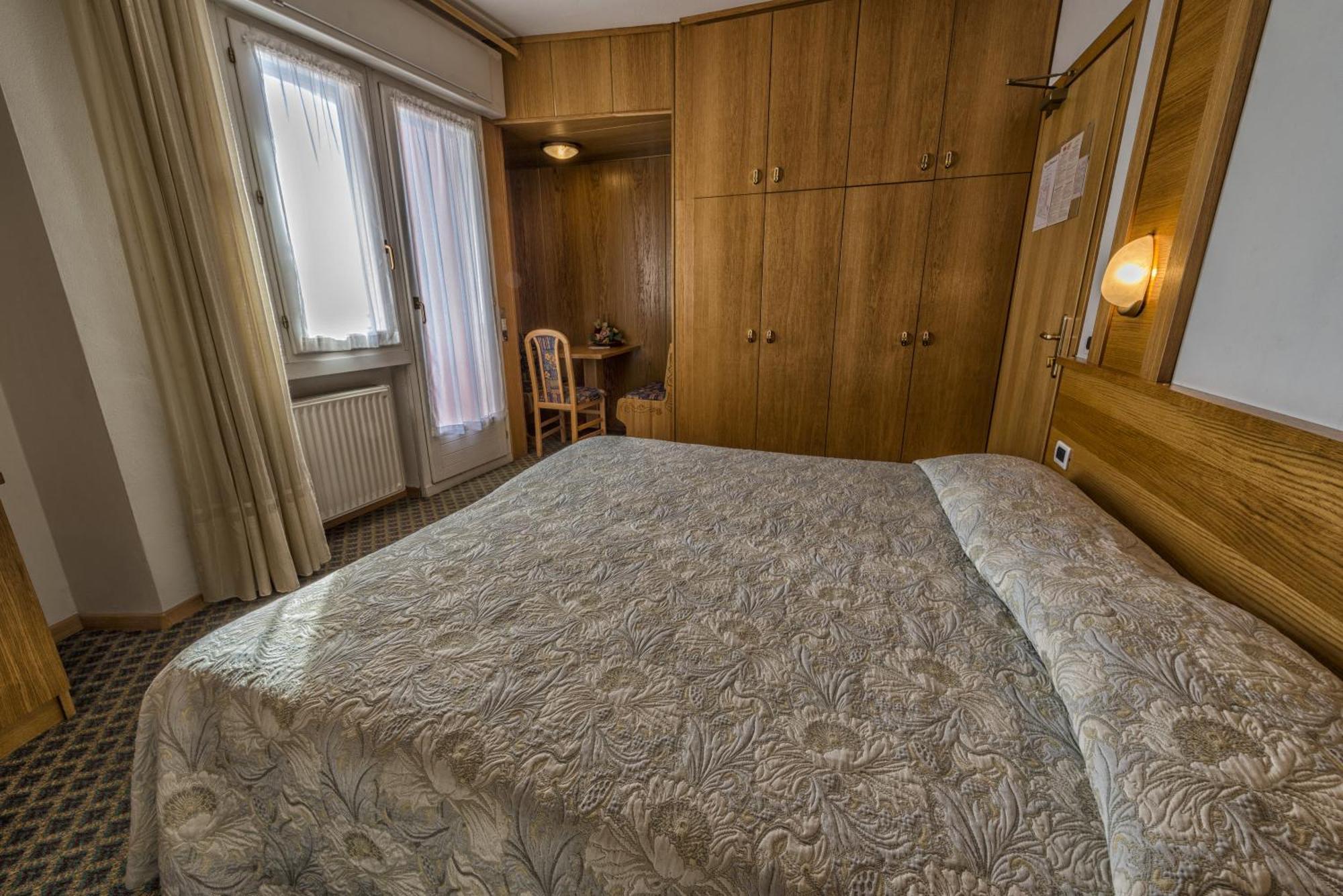 Hotel La Montanina Malosco Camera foto